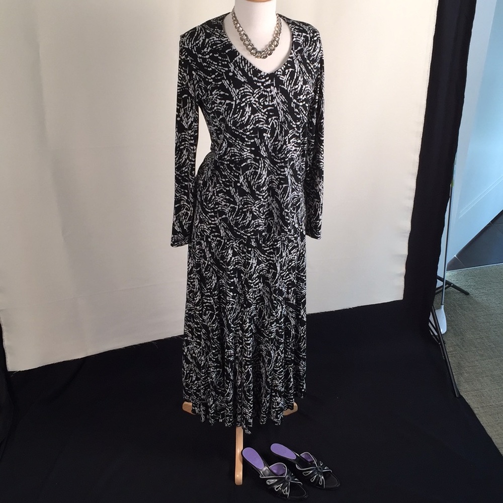 Two pc Blouse and Skirt by Chico’s Size 1